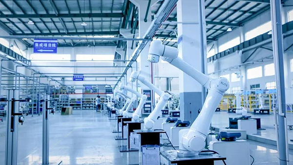 艾利特協作手臂，滿足汽車行業復雜工藝需求
