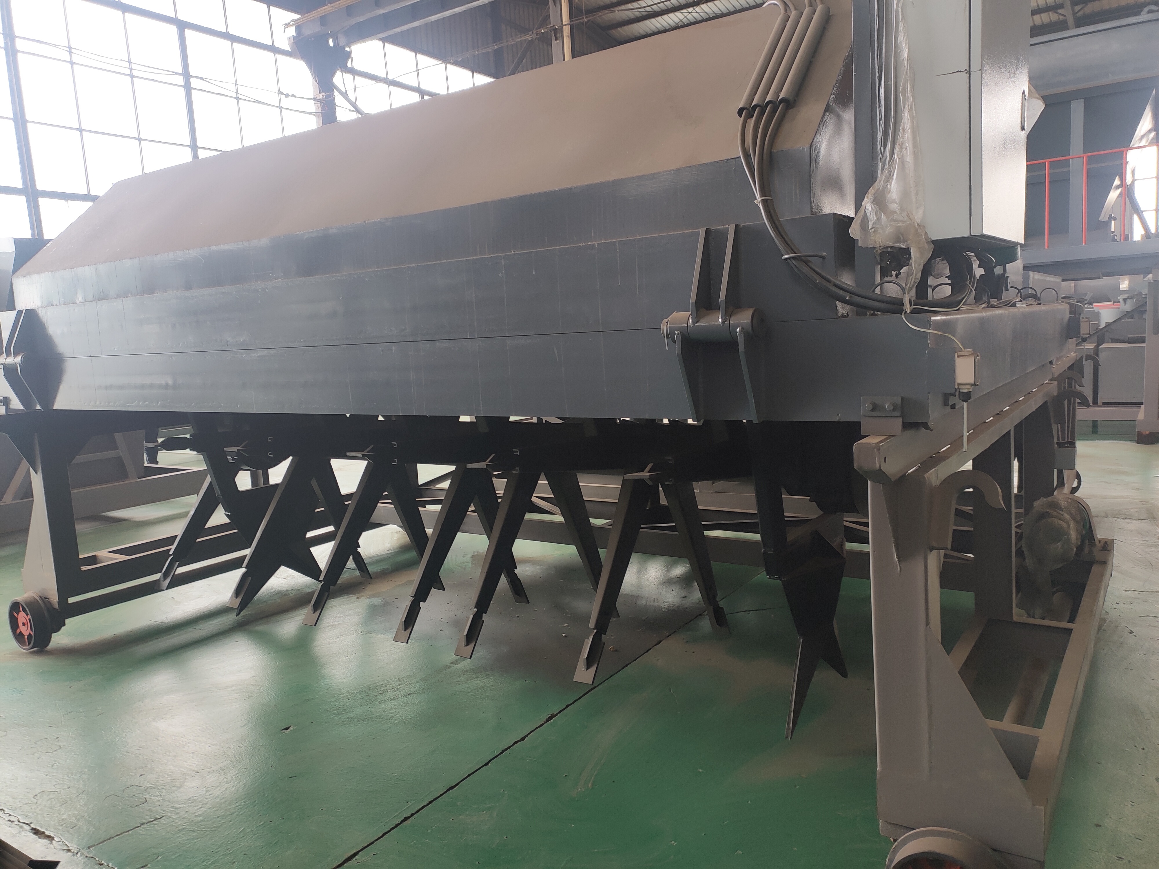 一般建議使用動物糞便。有機質含量越，效果就越好，這是真的嗎？(圖1)